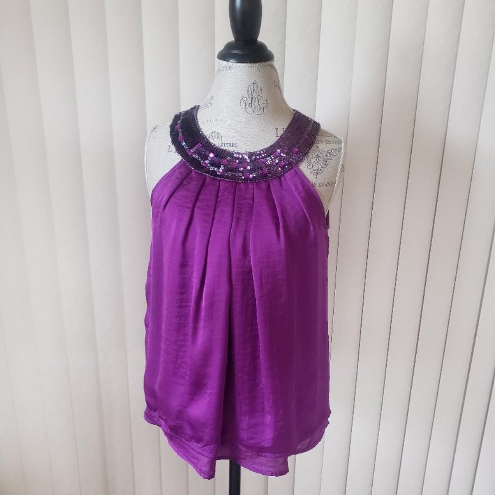 Advia Sleeveless Purple blouse with sequin and rhinestone collar, size M, NWOT